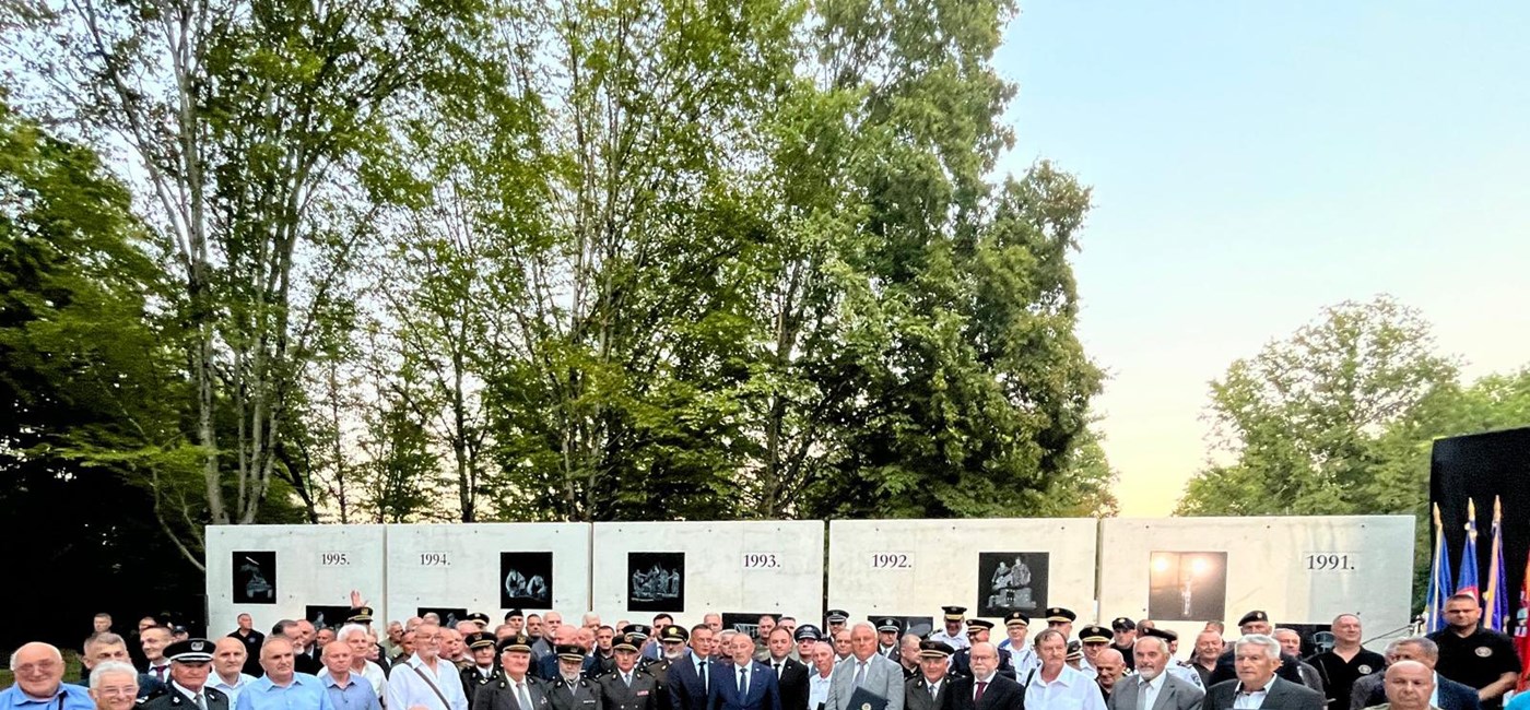 Otvoreno spomen-obilježje Zid pobjede i obilježen Dan sjećanja na logor Glina